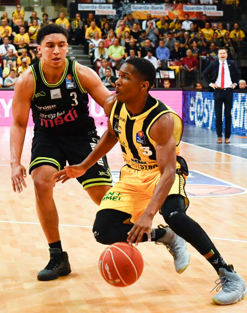 陷入进攻困 陷入进攻困